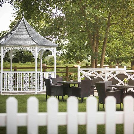 Worldhotels Distinctive Woughton House Hotel Milton Keynes Exterior photo